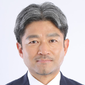 手塚 正彦 氏