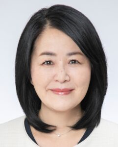 中條 恵美 氏